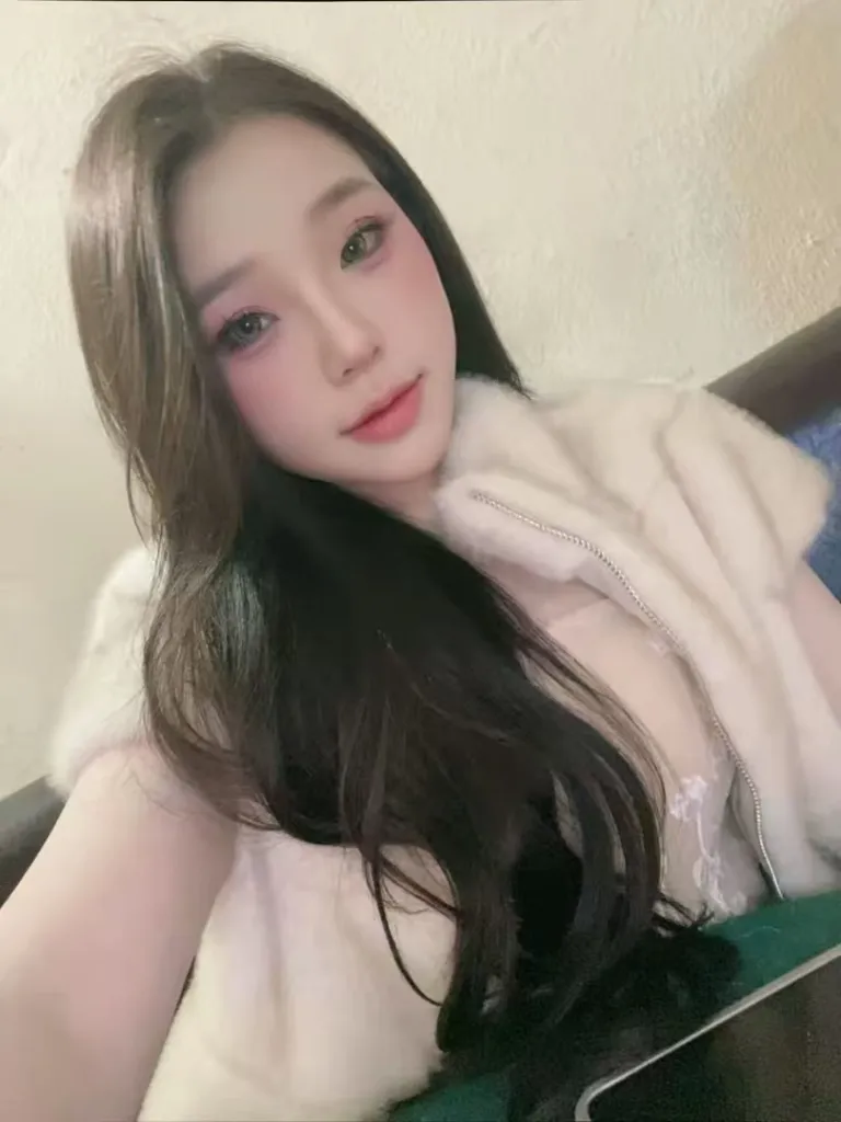 July KL Escort Now